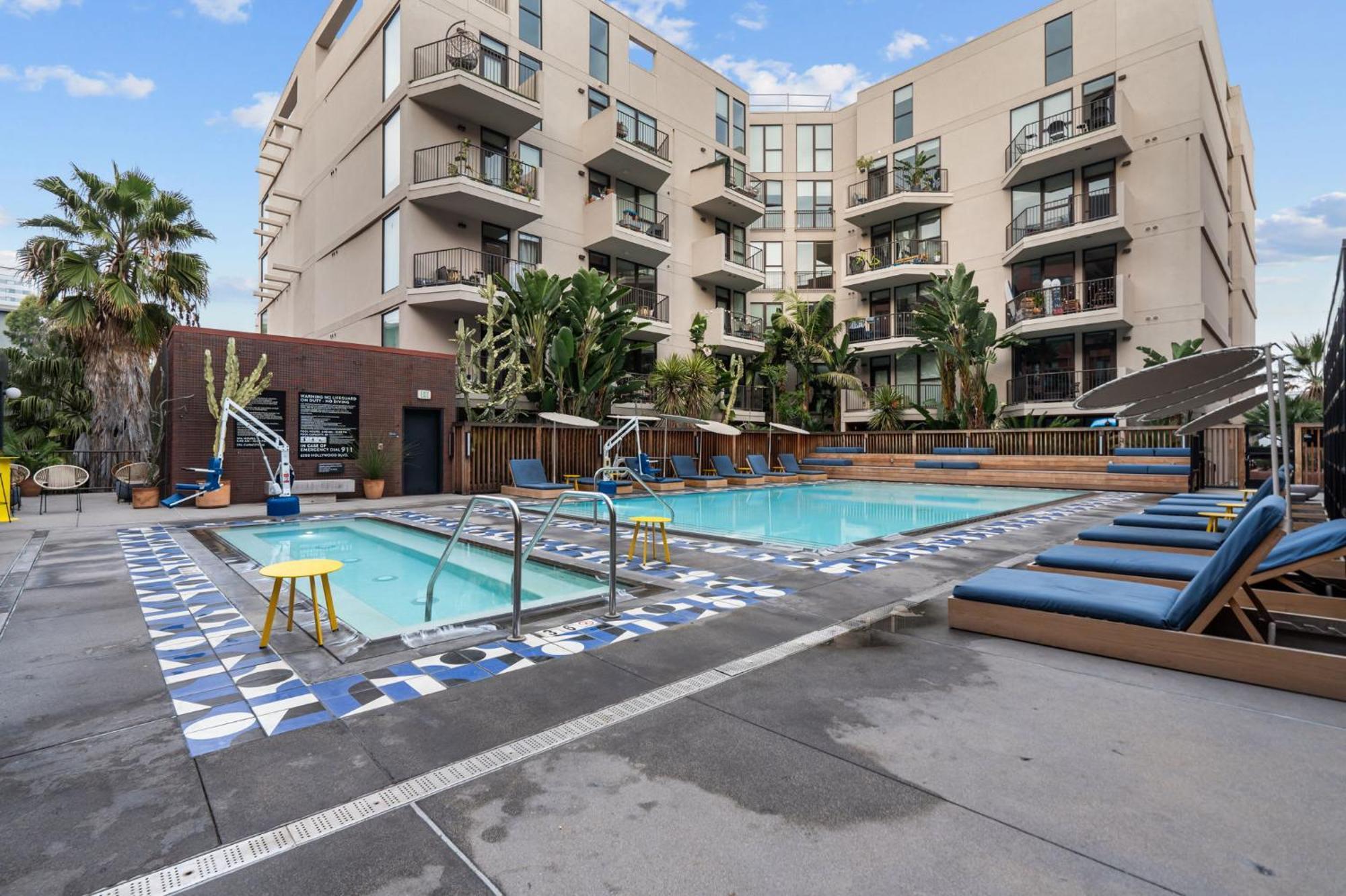 Hollywood Walk Of Fame On Site Free Parking Pool Sauna Gym Included Apartamento *